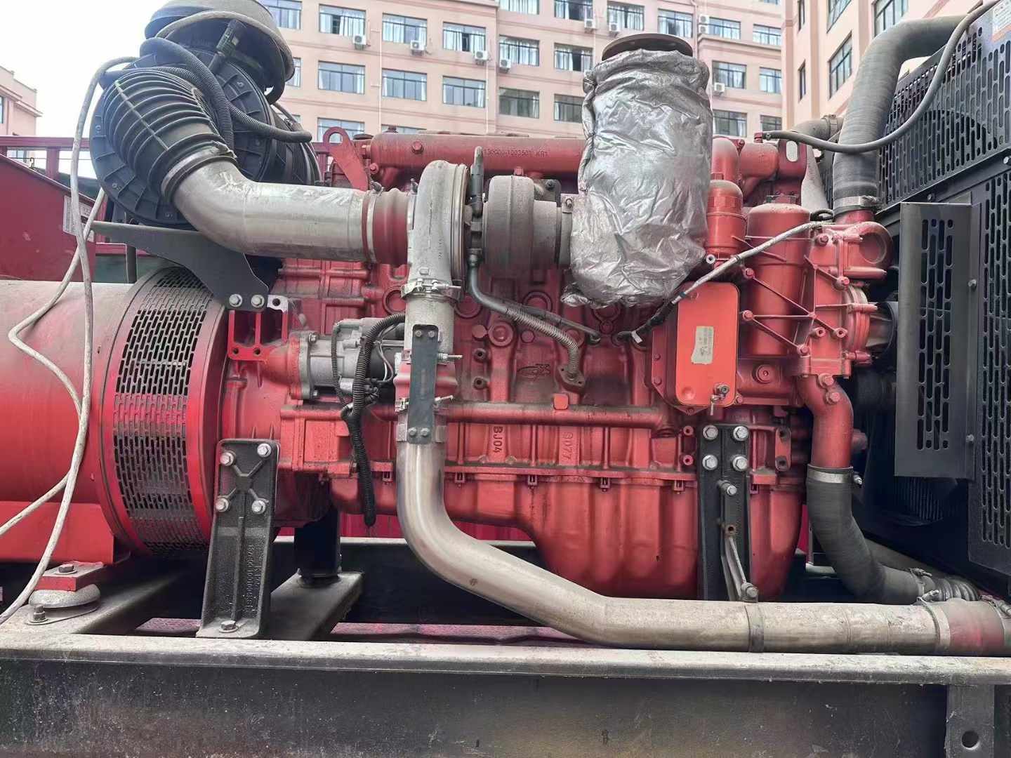 思明如何选择适合 600kW 柴油发电机组的过载保护器？